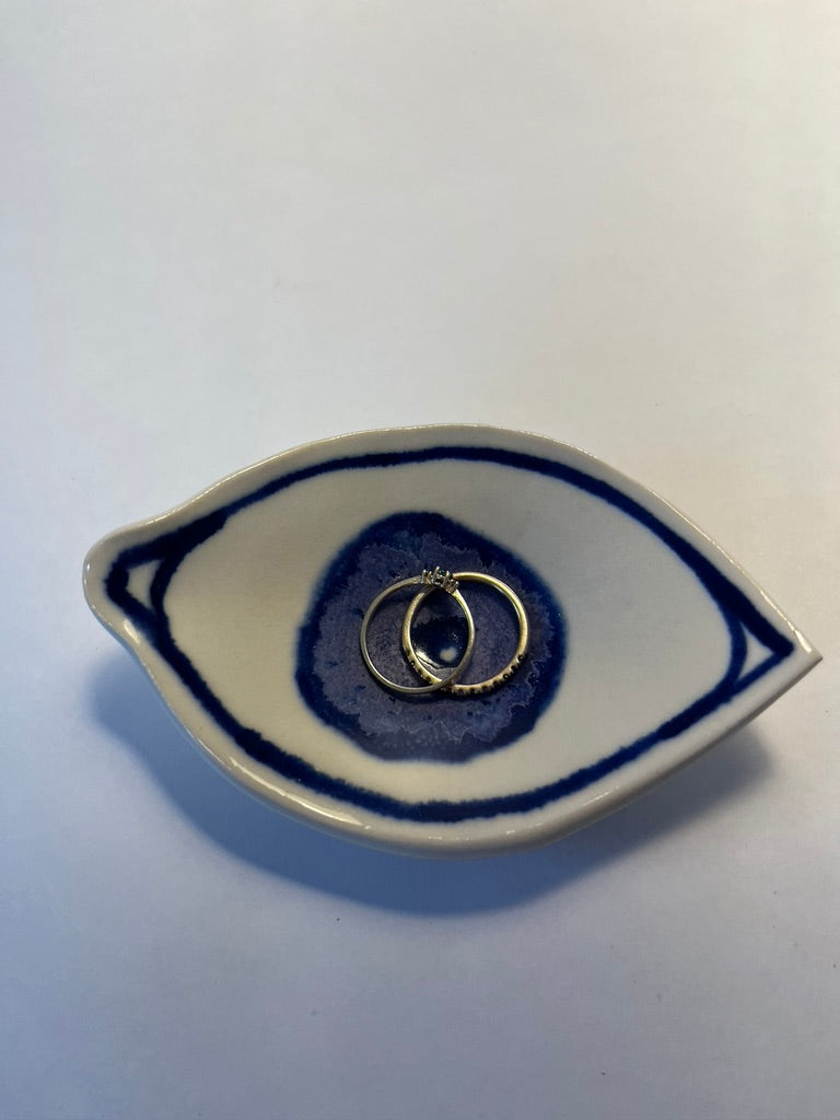 eye ring dish