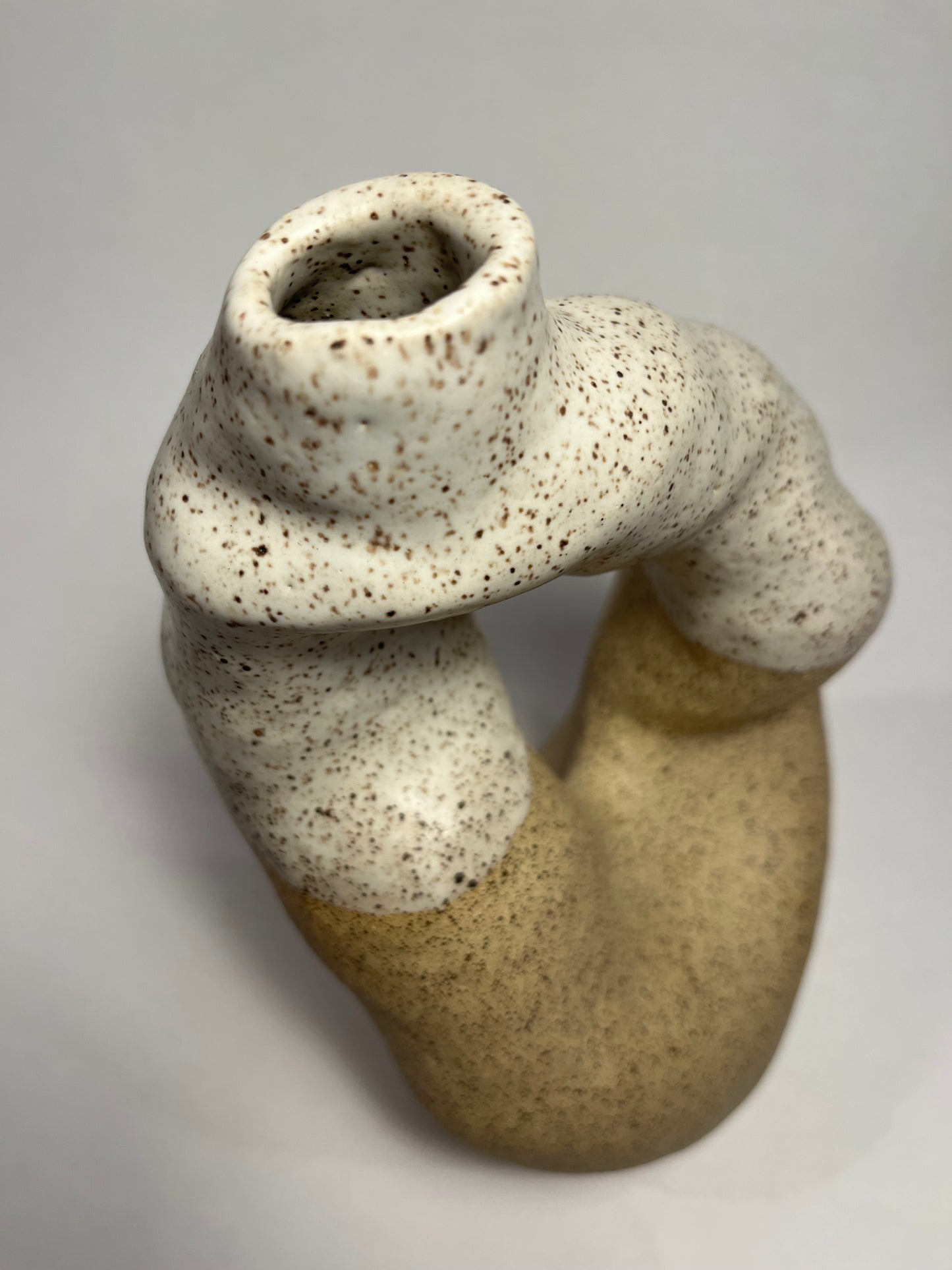 doughnut hole wobbley vase